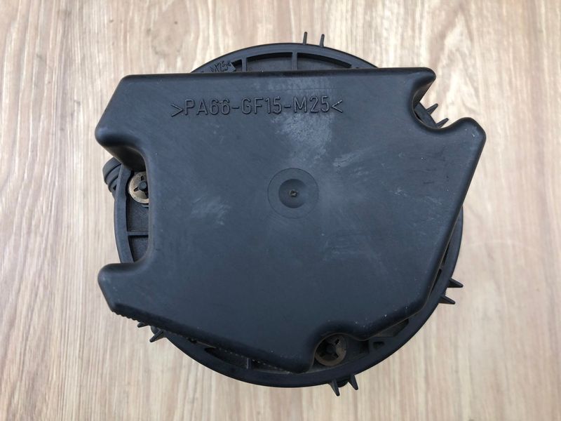 Насос вакуумний 0001403785 Mercedes W251, R-class, б.в. 0001403785 фото