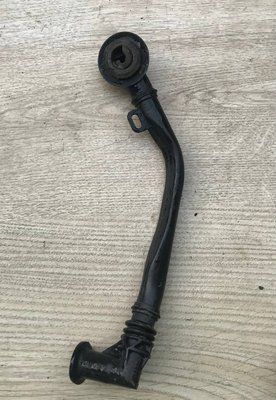 Патрубок системи охолодження двигуна Volkswagen Passat B6 2.0 бензин, 2007 р., 1K1260113D, б.в. 1K1260113D0 фото