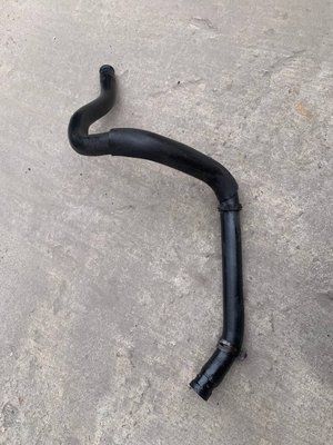 Патрубок от бачка до насоса ГУР Subaru Impreza 3, 2007-2011 г., б.у. 8952221 фото