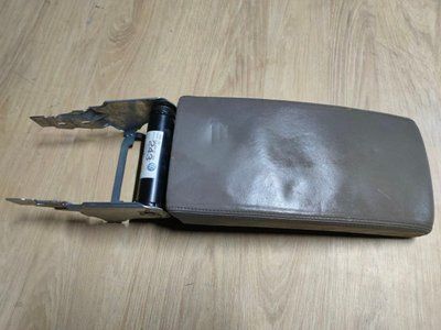 Кришка підлокітника Volkswagen Passat B6, 2007 р., 3C0864207, б.в.  3C0864207 фото