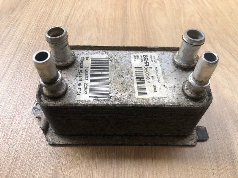 Радиатор АКПП AW837A095AA, LR036354 Range Rover Vogue L405, б.у. AW837A095AA, LR036354 фото