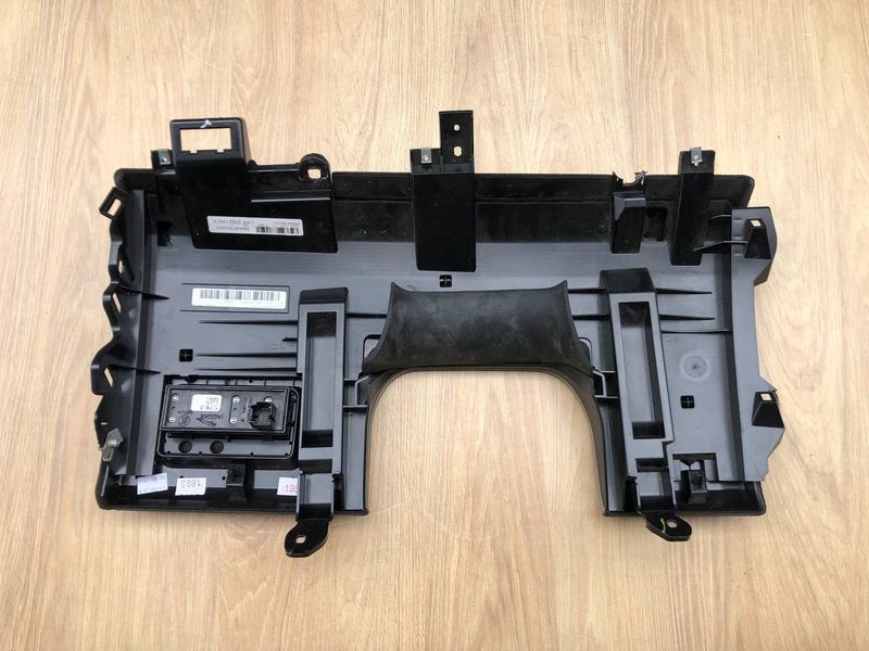 Защита торпеды левая под руль 6W83044F08C Range Rover Vogue L405, б.у. 6W83044F08C фото