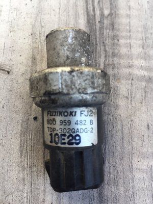 Датчик кондиціонера Volkswagen Passat B5, б.в. 8D0 959 482 B фото