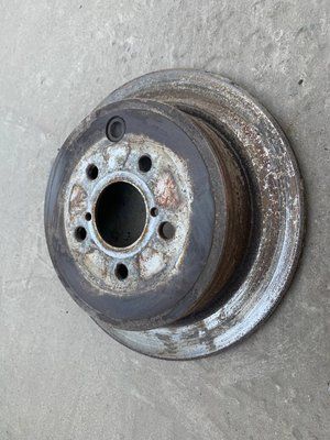 Тормозной диск задний Subaru Impreza 3, 2007-2011 г., 26696FG000, б.у. 26696FG000 фото