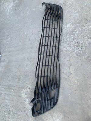 Нижняя решетка переднего бампера Toyota Camry V70, 2017 г., USA, (дефект), 5310206160. 5310206160 фото