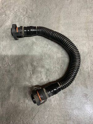 Патрубок вентиляції картерних газів Volkswagen Passat B6, 2005-2011 р., 2.0 TFSI, 06F103221F, б.в. 06F103221F фото