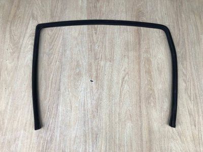 Направляющая стекла передней правой двери Mercedes W169 A-class, б.у 1697250225 1697250225 фото