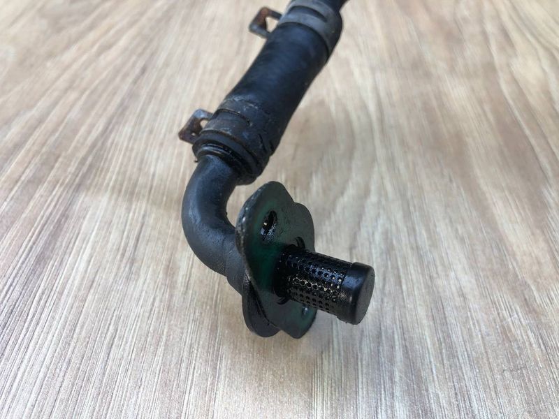 Трубка маслопровода 9H2Q6K621DC Range Rover Vogue L405 б.у. 9H2Q6K621DC фото