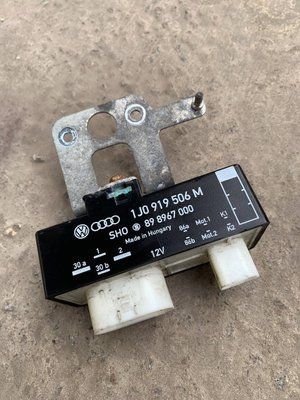 Блок управления вентиляторами Skoda Fabia 2, 1J0919506M, б.у. 1J0919506M фото