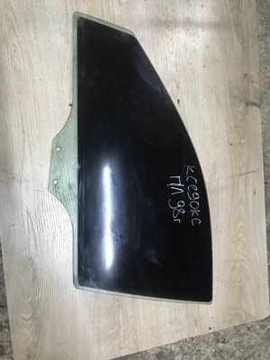 Стекло передних левых дверей Mazda Xedos, T00659511A9D, б.у. T00659511A9D фото