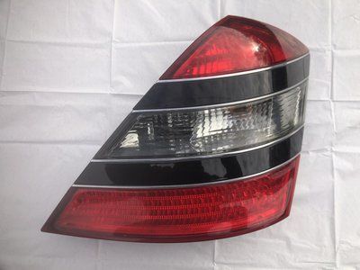 Задній лівий ліхтар 2218200166 Mercedes 221 б.в 2218200166 фото
