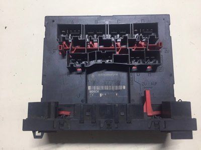 Блок комфорта 3С0937049С Skoda б.у 3С0937049С фото