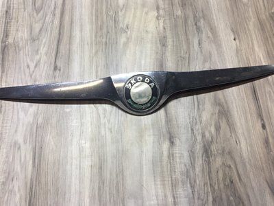 Хром накладка на капот Skoda Fabia New МК2, б.у. 5J0 853 633 фото