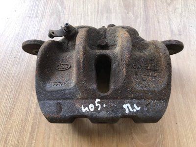 Тормозной суппорт левый передний LR047905, AH422B302AB Range Rover Vogue L405, б.у LR047905, AH422B302AB фото