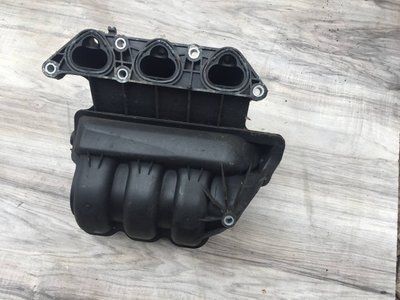 Впускной коллектор 03Е129711С Skoda Fabia, б.у. 03Е129711С фото