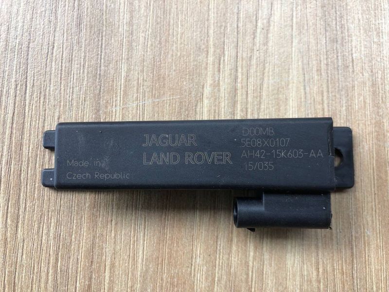 Модуль антенны 5E08X0107, AH4215K603AA Range Rover Vogue L405, б.у. 5E08X0107, AH4215K603AA фото