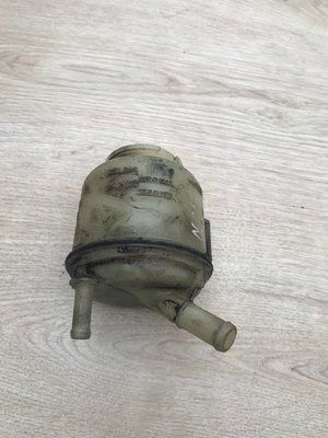 Бачок гур Nissan Maxima, б.в. 0909099 фото