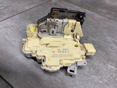 Замок передніх лівих дверей Volkswagen Passat B6, 2005-2011 р., 3C1837015B, б.в. 3C1837015B фото