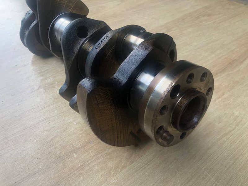 Коленвал Mercedes двигун M273 V8, 4.7л., б.у 2730300601  2730300601 фото