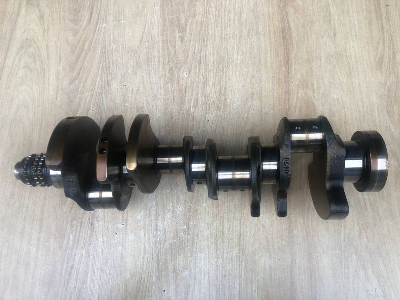 Коленвал Mercedes двигун M273 V8, 4.7л., б.у 2730300601  2730300601 фото
