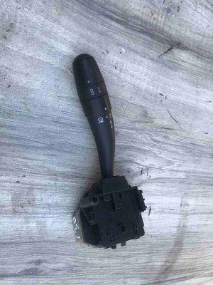 Переключатель поворотов подрулевой левый Hyundai i30 2007-2012 г, б.у. 934102R030 934102R030 фото
