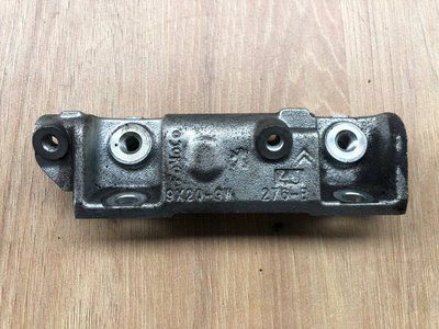 Кронштейн выпускной системы LR013195, 9X2Q9W Range Rover Vogue L405, б.у. LR013195, 9X2Q9W фото