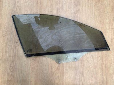 Скло передніх правих дверей Chevrolet Lacetti 2004-2013 р, б. в. 96548614 96548614 фото