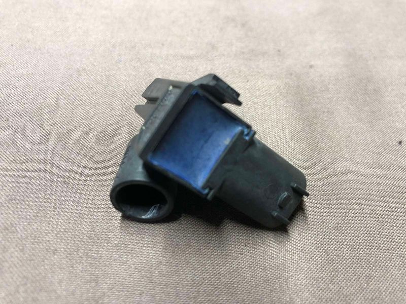 Форсунка омивача 2518600247 Mercedes W251 R-class б.в. 2518600247 фото