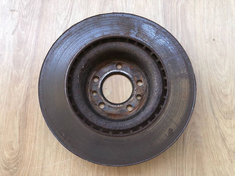 Диск тормозной передний LR038934, CPLA1027AA Range Rover Vogue L405, б.у. LR038934, CPLA1027AA фото