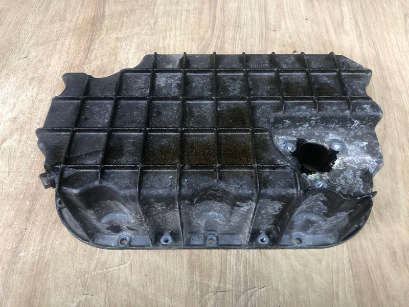 Масляный поддон,  нижняя часть Mercedes M113 V8, 5.0л., б.у 1130141403  1130141403 фото