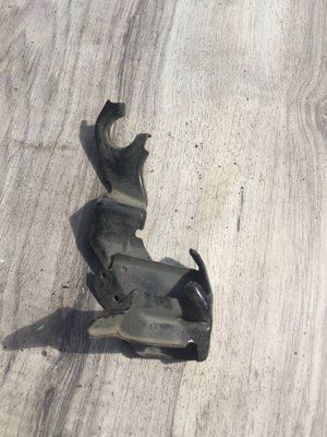 Кронштейн Honda Accord 7, б.в. 33445678888900 фото