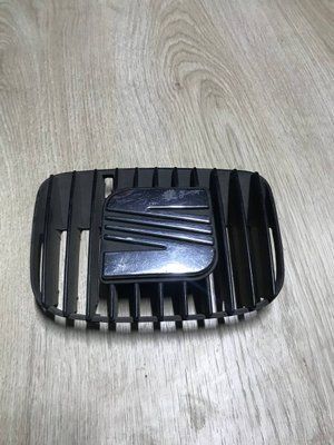Передня емблема Seat Toledo, 6K0853679, б.в. 6K0853679 фото