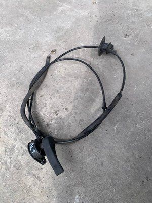 Ручка открывания капота с тросиком Dacia Logan 1, 2006 г.,8200274233, б.у. 8200274233 фото