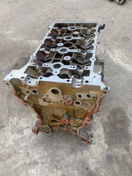 ГБЦ із блоком Jeep Compass, 2.0 бензин, USA, 04884510AD, б.в. 04884510AD,,, фото