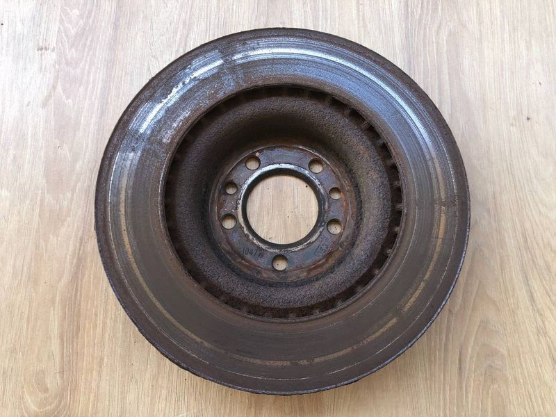 Диск тормозной передний LR038934, CPLA1027AA Range Rover Vogue L405, б.у. LR038934, CPLA1027AA фото