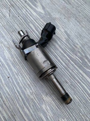 Форсунка впрыска топлива Ford Focus MK3, 2.0 бензин, 2011-2018 г., USA, CM5EBB, б.у. CM5EBB фото
