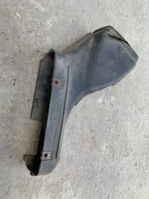 Повітрозабірник Audi A4 B5, 2000 р., 1.9 дизель, 058129617D, б.в. 058129617D фото