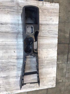 Центральна консоль Hyundai i30 2007-2012р, б.в.  84681-2R000 84681-2R000 фото