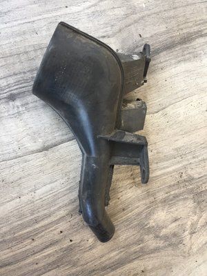 Воздуховод Volkswagen B5, б.у. 556678888 фото