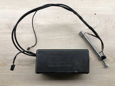 Насос відкриття кришки Mercedes W221, S-клас.  2218000148 фото