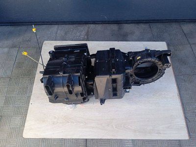 Корпус пічки з кондиціонером Chevrolet Aveo T250 1.5 бензин 2008 р, б. в. 96859658 96859658 фото