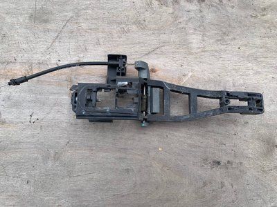 Кронштейн ручки зовнішньої Ford Focus 2, 2008-2010 р., 1480056, б.в. 1480056 фото