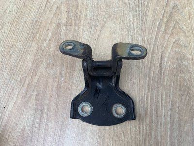 Петля задней правой двери нижняя Chevrolet Epica 2006-2012 г., седан,б.у 96326807  96326807 фото