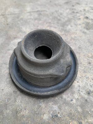 Отбойник верхний заднего амортизатора Skoda Fabia 2, 1J0512149B, б.у. 1J0512149B фото