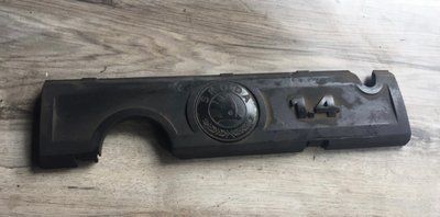 Декоративна накладка двигуна 03С103925ВС Skoda Fabia 2, б.в. 03С103925ВС фото