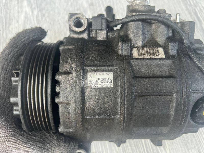 Компресор кондиціонера Mercedes W211 E-class, 4472209051, б.в. 4472209051 фото
