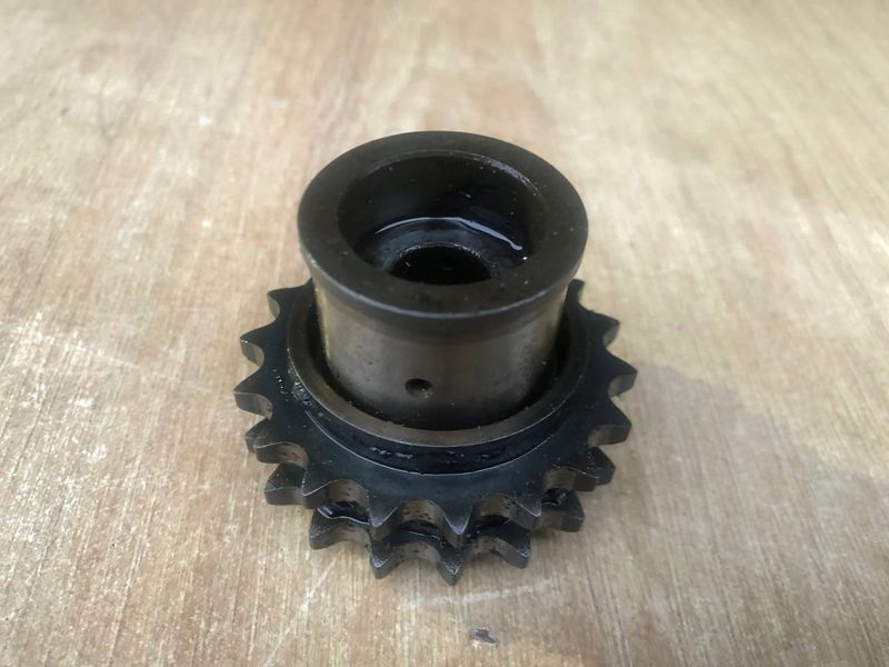 Шестерня натягувача ланцюга ГРМ Mercedes M113 V8, 5.0 л.,б.в 1130500105 1130500105 фото