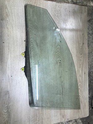 Скло передніх лівих дверей Mitsubishi Lancer 9, MR525731, б.в. MR5257311 фото