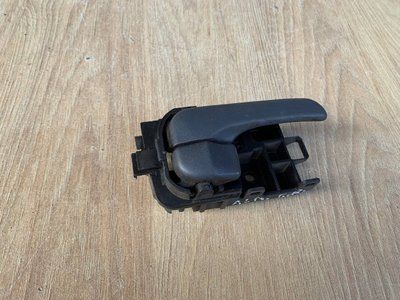 Ручка двери внутренняя передняя правая Nissan Almera Classic B10RX 2006-2012 г, б.у. 8067095F0C 8067095F0C фото