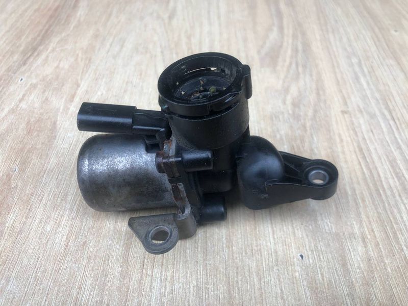 Кран печки (отопителя)Mercedes двигатель M273 V8, 4.7л.,б.у 2722000031  2722000031 фото